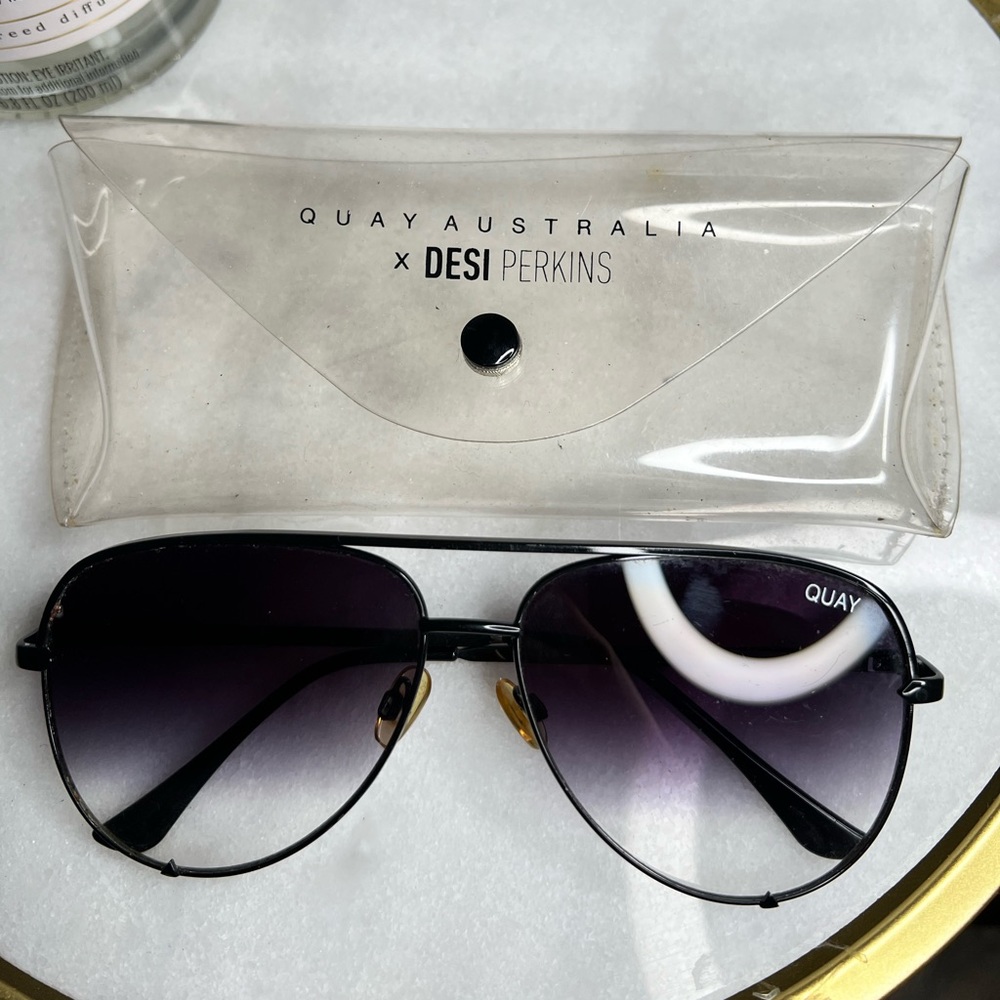Desi perkins x quay sunnies